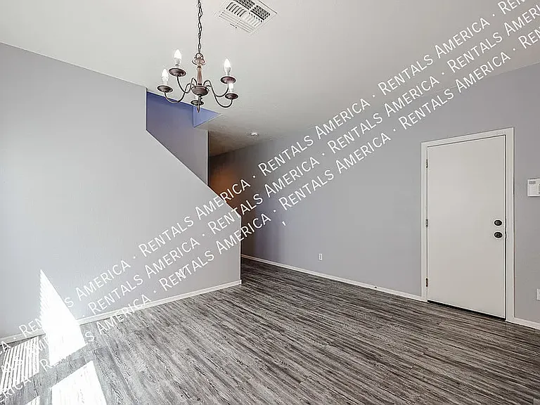 6443 W Sophie Ln — Photo 8
