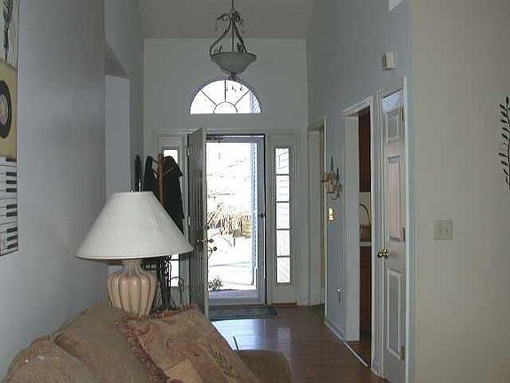 Home for Sale in Old Hickory, Tennessee $167,500