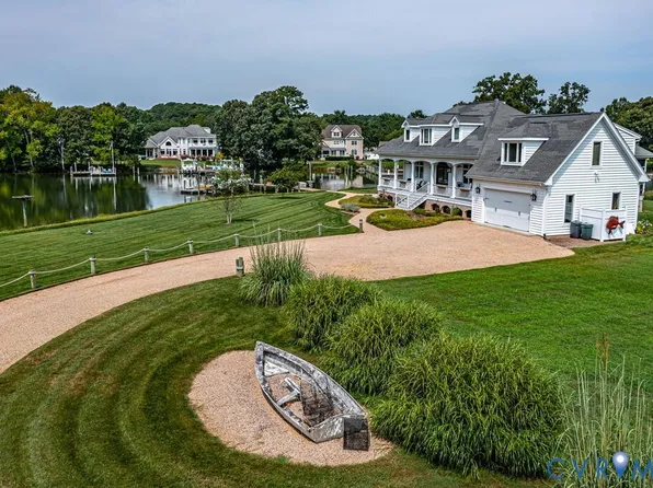 175 Hidden Cove Dr, White Stone, VA 22578