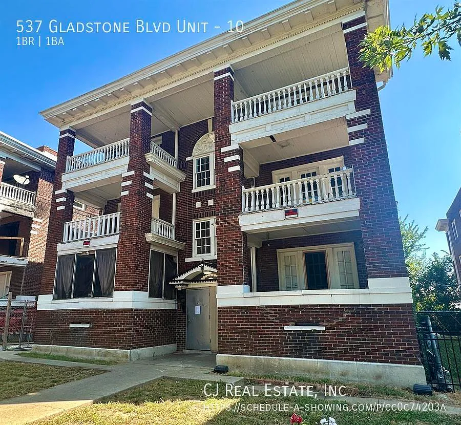 1 bed, $825 — Photo 1