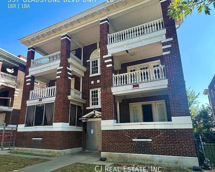 537 Gladstone Blvd #10