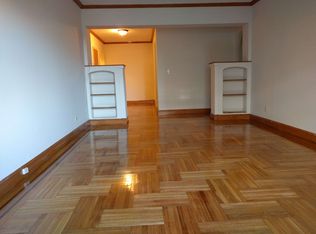 7001 113th St APT 2J, Forest Hills, NY 11375