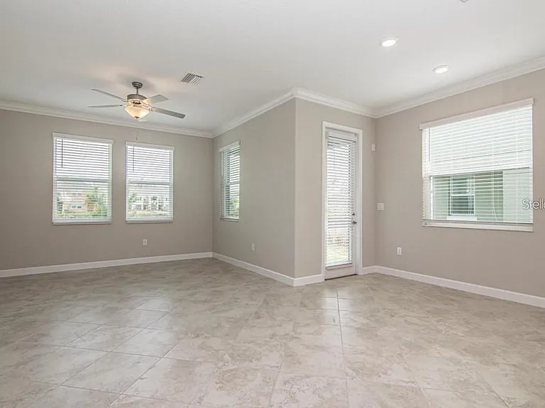 18628 Noble Caspian Dr — Photo 4