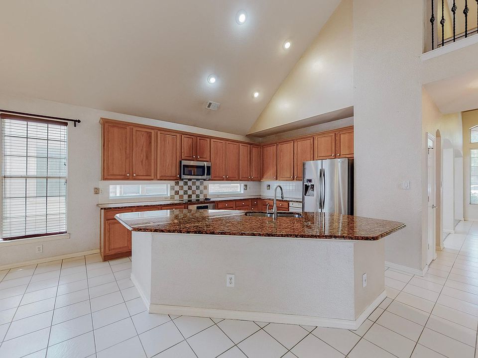 1st image of 119 Parkhurst Ln