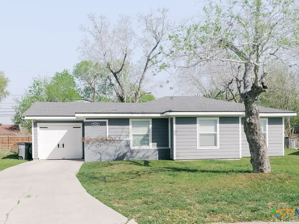 1608 Milam Dr, Victoria, TX 77901