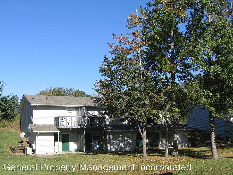 2nd image of 3117 Spring Ln APT L4