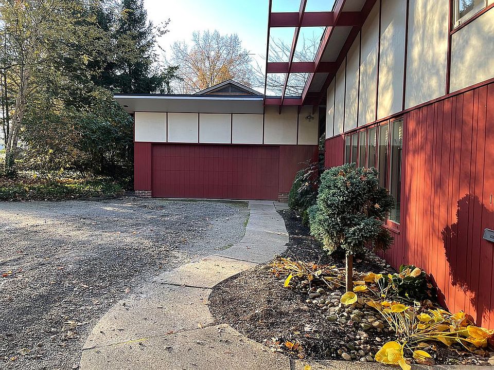 2nd image of 1125 Fernwood Blvd