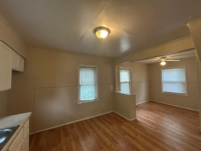 6160 McGuire St — Photo 8