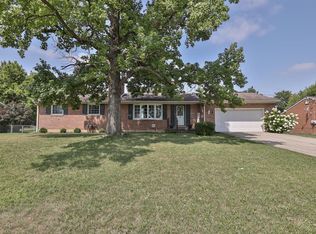 122 Stolz Dr, Middletown, OH 45042