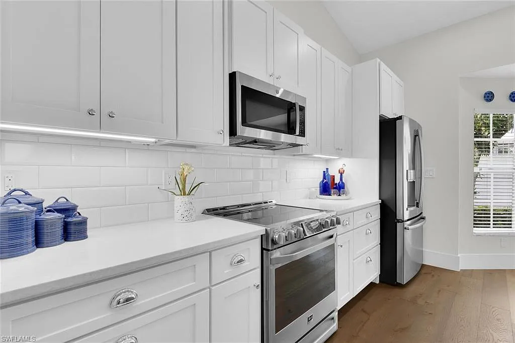 3 bed, 2.0 bath, 1908 sqft, $8,500 — Photo 3