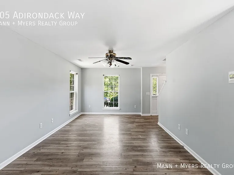 305 Adirondack Way — Photo 12