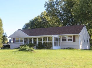 9421 Cornflower Rd, Louisville, KY 40272