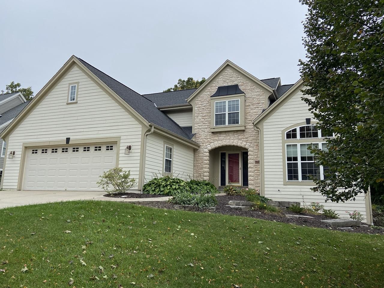 113 Lower Woodford CIRCLE, West Bend, WI 53090 MLS 1849162 Zillow