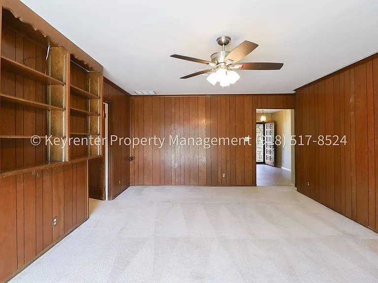 6828 E 47th St S — Photo 14