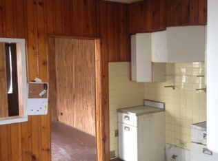 4399 Warner Rd, Cleveland, OH 44105