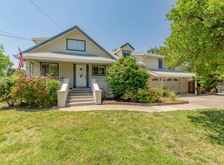 6923 Dry Creek Rd, Rio Linda, CA 95673