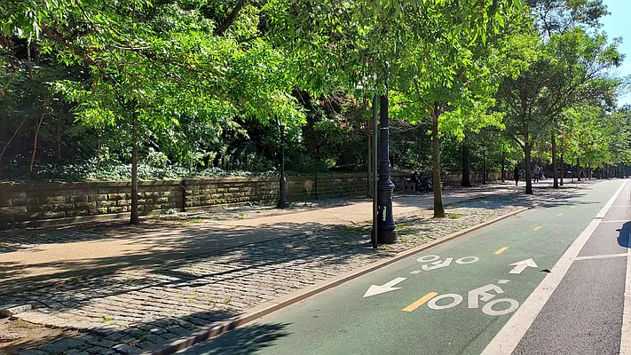 Rented by R New York | media 27