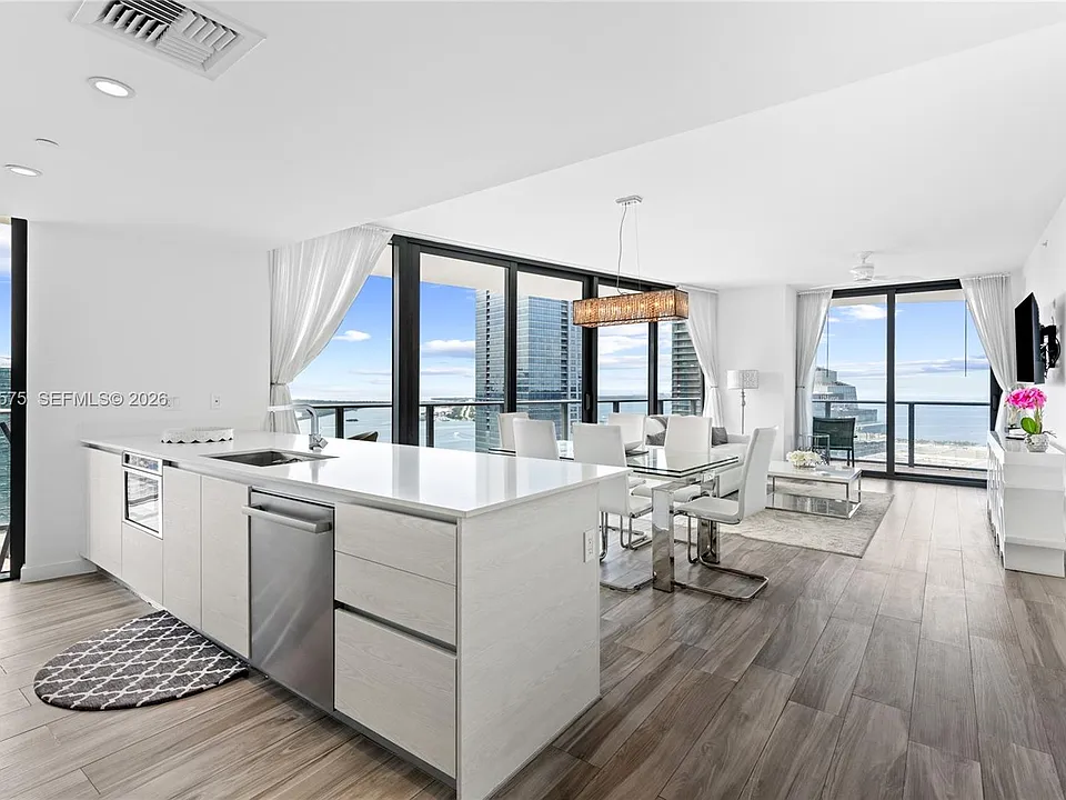 1300 S Miami Ave #4505