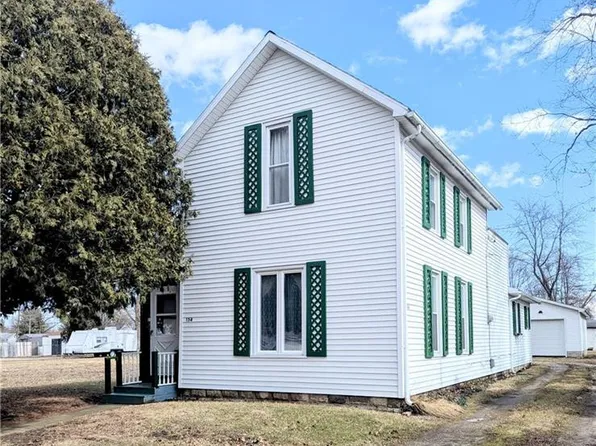 134 S Bell St, Bradner, OH 43406