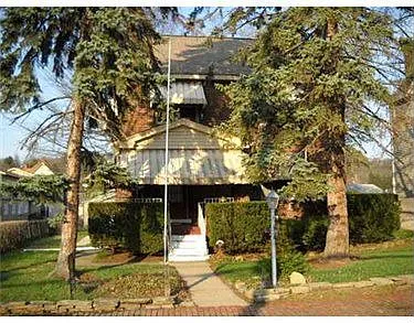 1533 Fawcett Ave photo 1
