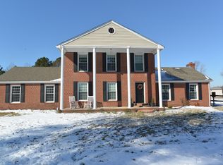 720 Gallbush Rd, Chesapeake, VA 23322