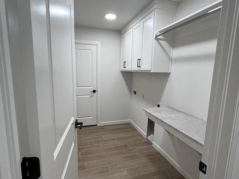 720 N Country Club Dr — Photo 22