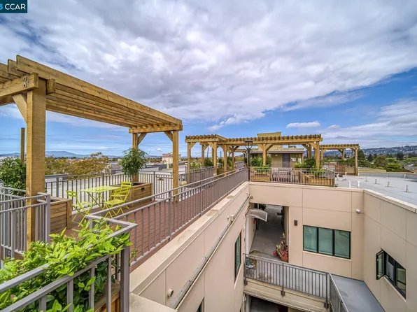 2747 San Pablo Ave #212, Berkeley, CA 94702