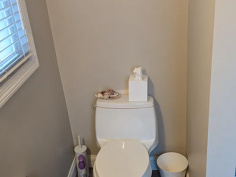 49 Westminster Ave #1 — Photo 17