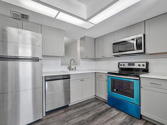 3rd image of 14671 Bonaire Blvd APT 307