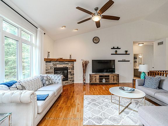 3rd image of 102 Highland Dr
