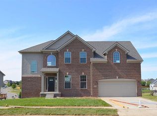 205 Hedgewood Dr, Richmond, KY 40475