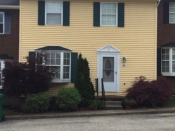 18 Carriage Way, Hurricane, WV 25526