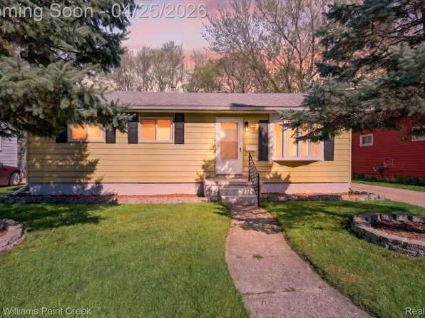 22546 Ira Blvd, Warren, MI 48091