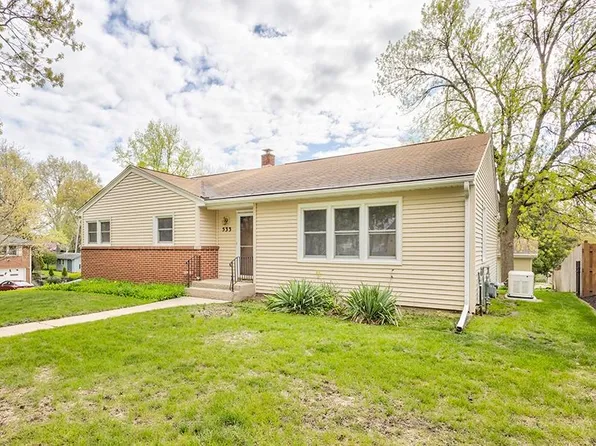 533 Hilton Ave, Rockford, IL 61107