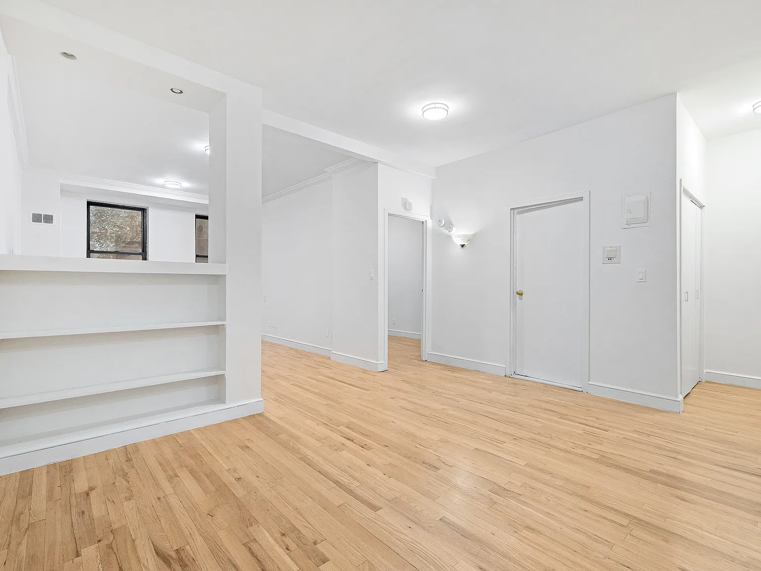 160 Bleecker Street — Photo 4