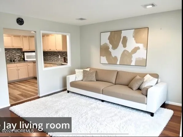 2 D Blue Jay Street, Manchester, NJ 08759
