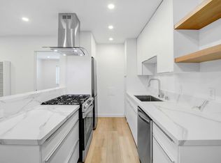 519 Hill St in Santa Monica! Steps to Main St and the beach!, Santa Monica, CA 90405