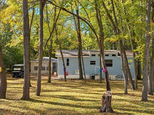514 Sunset Ct, Edgerton, WI 53534