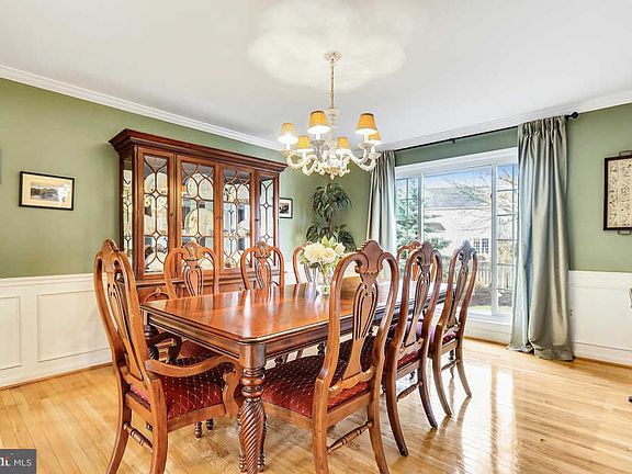 4th image of 43087 Difrank Ct