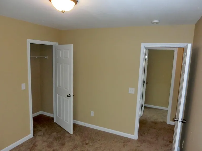 15713 Lakepoint Forest Dr — Photo 29