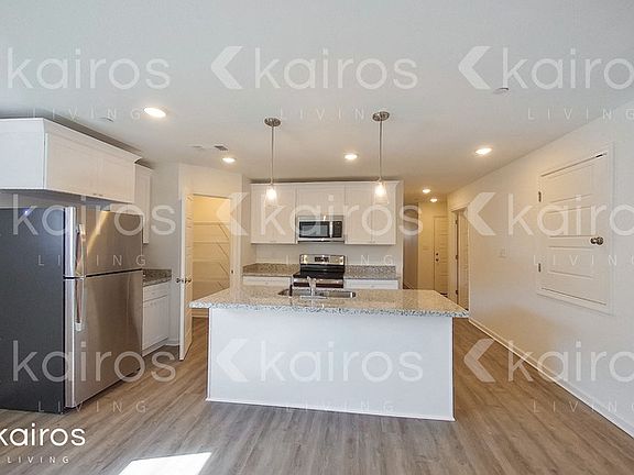 5th image of 11466 Camden Court Cir