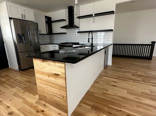 200 Oak St APT 2, Old Forge, PA 18518