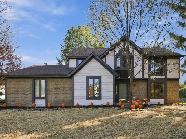 10043 Fairfax Dr NW, Pickerington, OH 43147