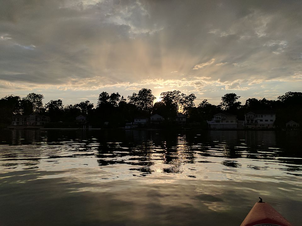 Kayaking SL Deeded Lake Access