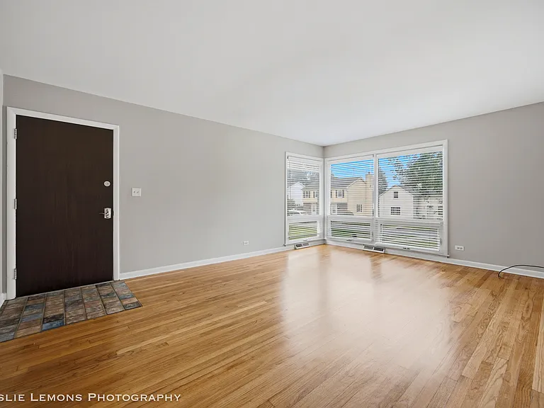 635 S Main St #1 — Photo 4