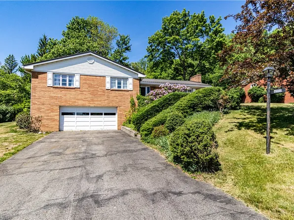 4214 Colonial Dr, Murrysville, PA 15668