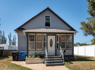 212 2nd Ave SW, Dickinson, ND 58601