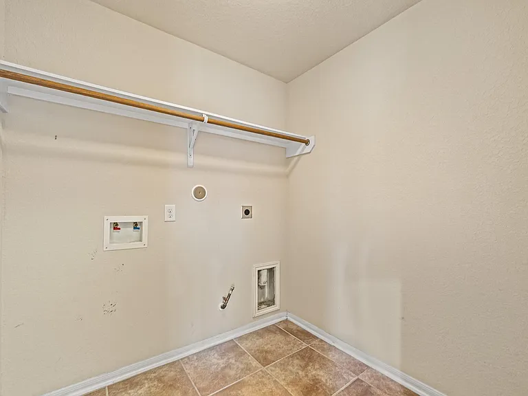 13914 Juniper Bend Ln — Photo 24