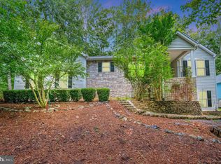 710 Eastover Pkwy, Locust Grove, VA 22508