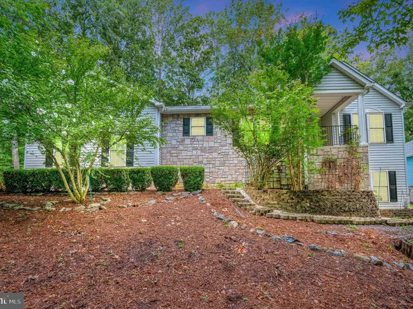 710 Eastover Pkwy, Locust Grove, VA 22508
